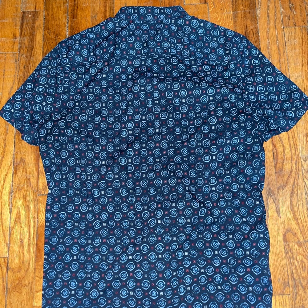Patterned button down - Picture 2 of 3